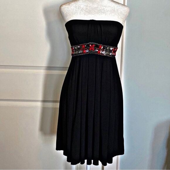 White House|Black Market strapless dress. Size 6. - Picture 2 of 8
